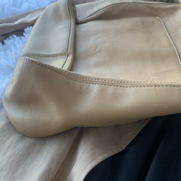 Marc Jacobs Beige Leather Tote/Satchel Bag - Picture 8 of 8